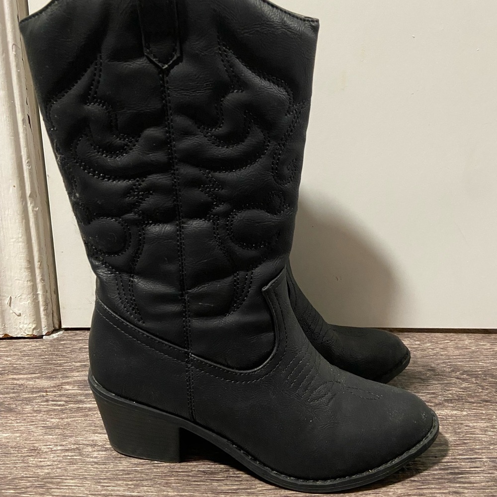 Black Woman’s Boots